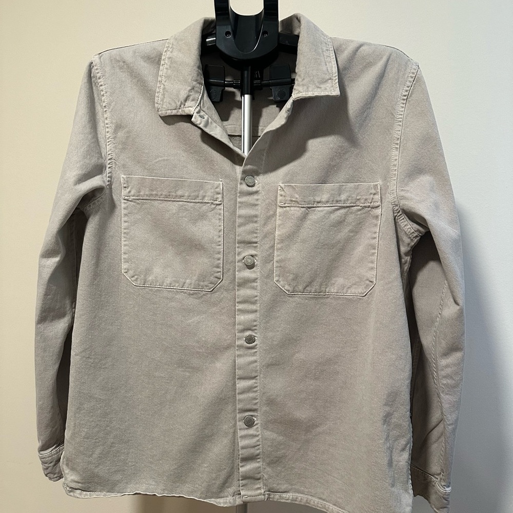“Camisa Overshirt Zara Hombre Talla XL | ¡Estilo Minimalista y Moderno!”